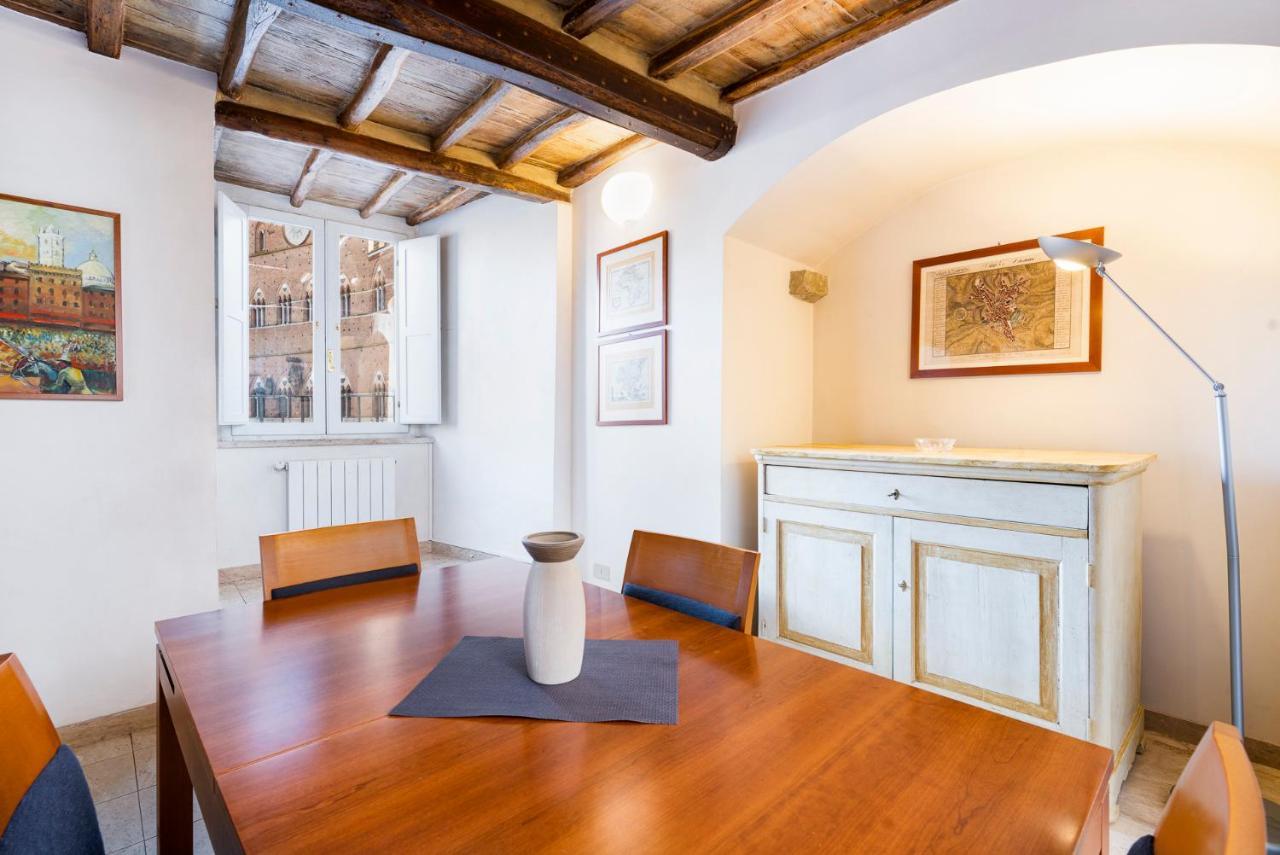The Balcony Suite - Affaccio Su Piazza Del Campo Siena Eksteriør bilde