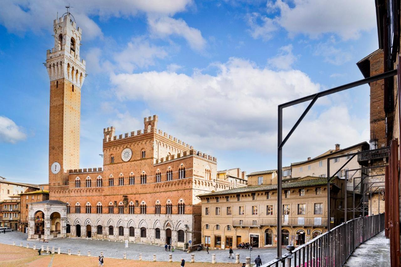 The Balcony Suite - Affaccio Su Piazza Del Campo Siena Eksteriør bilde