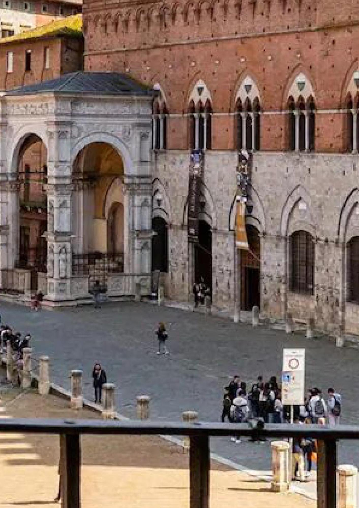 The Balcony Suite - Affaccio Su Piazza Del Campo Siena Eksteriør bilde